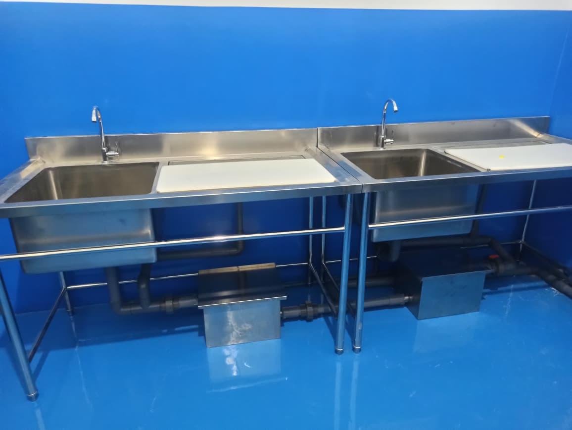 STAINLESS COSTOM